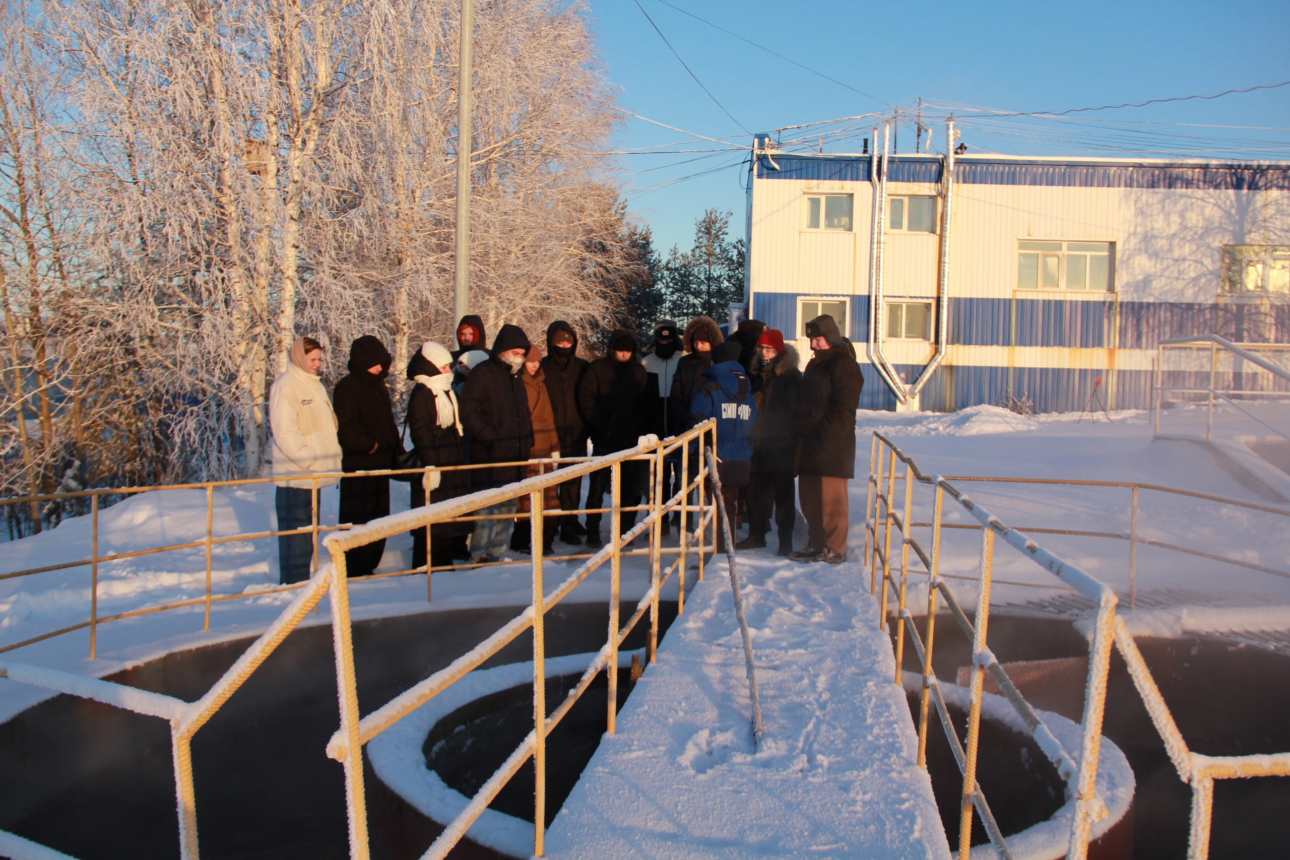 Студенты СурГУ закрепили теоретические знания на экскурсии